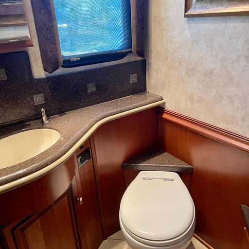 2012 Winnebago Tour 42 Bath & a Half Model