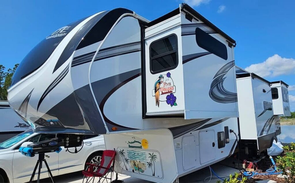2022 Grand Design Solitude 375RES